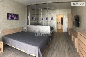 Сдается в аренду 1-комнатная квартира 60 кв. м в Киеве
