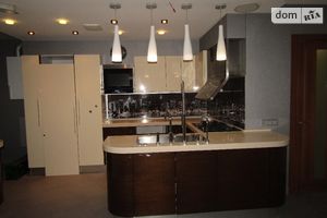 Продается 5-комнатная квартира 183 кв. м в Виннице
