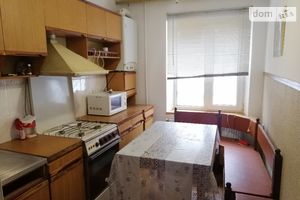Продается 3-комнатная квартира 62 кв. м в Тернополе