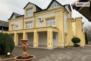 Продается кафе, бар, ресторан 696 кв. м в 3-этажном здании