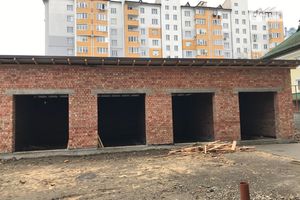 Продается отдельно стоящий гараж под бус на 18 кв. м