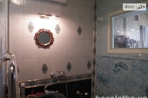 Продається 2-кімнатна квартира 44 кв. м у Дніпрі