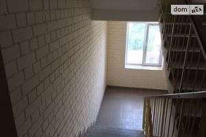 Продается 1-комнатная квартира 47 кв. м в Чернигове