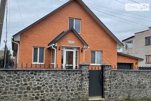 Продається одноповерховий будинок 200 кв. м з садом