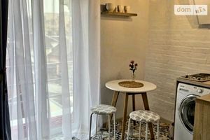 Сдается в аренду 1-комнатная квартира 25 кв. м в Ровно