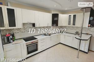 Сдается в аренду 3-комнатная квартира 95 кв. м в Виннице