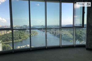 Продается 5-комнатная квартира 176 кв. м в Киеве