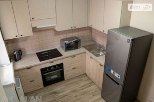Сдается в аренду 1-комнатная квартира 40 кв. м в Киеве