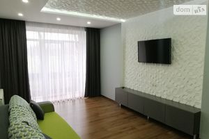 Сдается в аренду 2-комнатная квартира 63 кв. м в Тернополе