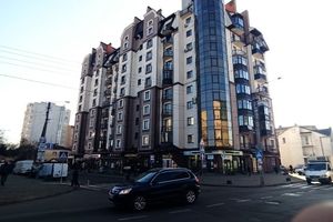 Продається 2-кімнатна квартира 51 кв. м у Івано-Франківську