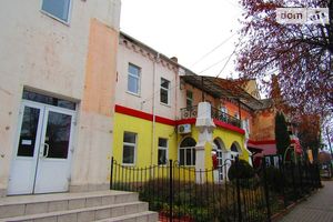 Продается офис 150 кв. м в торгово-офисном центре
