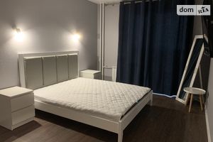 Сдается в аренду 1-комнатная квартира 47 кв. м в Киеве