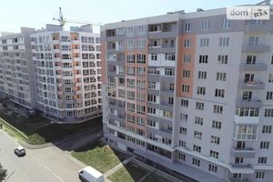 Продається 5-кімнатна квартира 156.5 кв. м у Чернігові