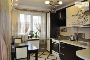 Продается 3-комнатная квартира 64 кв. м в Тернополе