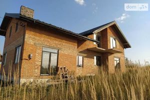 Продается дом на 2 этажа 350 кв. м с бассейном
