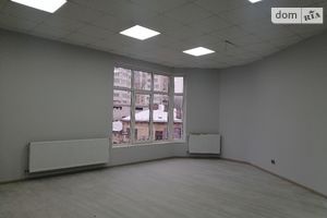 Здається в оренду офіс 15 кв. м в торгово-офісному центрі