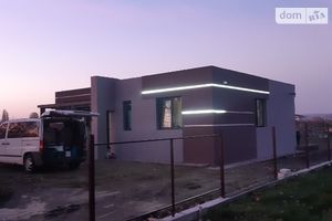 Продається одноповерховий будинок 107 кв. м з садом