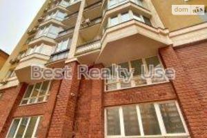 Продається офіс 385 кв. м в нежитловому приміщені в житловому будинку