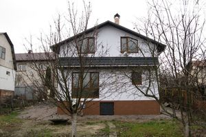 Продається будинок 2 поверховий 118 кв. м з ділянкою
