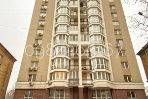 Продається приміщення вільного призначення 791 кв. м в 17-поверховій будівлі