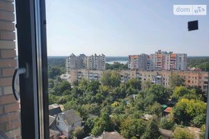 Продается 2-комнатная квартира 66 кв. м в Житомире