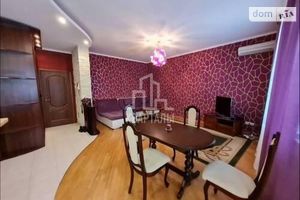 Сдается в аренду 3-комнатная квартира 93 кв. м в Киеве