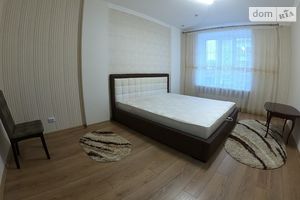 Сдается в аренду 3-комнатная квартира 110 кв. м в Хмельницком