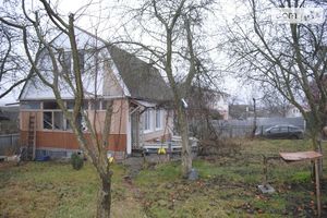 Продається одноповерховий будинок 90.6 кв. м з бесідкою