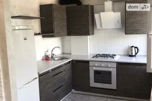 Сдается в аренду 1-комнатная квартира 40 кв. м в Кропивницком