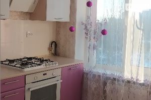 Продается 2-комнатная квартира 41 кв. м в Мариуполе