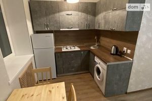 Сдается в аренду 1-комнатная квартира 45 кв. м в Херсоне