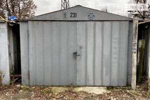 Продается бокс в гаражном комплексе под легковое авто на 21 кв. м
