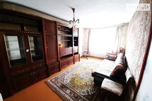 Сдается в аренду 3-комнатная квартира 52 кв. м в Черкассах