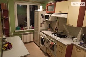 Продається 3-кімнатна квартира 64 кв. м у Дніпрі