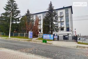 Продается 4-комнатная квартира 120 кв. м в Черткове