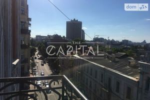 Продается 4-комнатная квартира 119 кв. м в Киеве