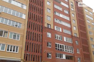 Продается 2-комнатная квартира 65 кв. м в Тернополе