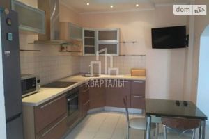 Сдается в аренду 1-комнатная квартира 47 кв. м в Киеве