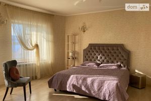 Продается дом на 2 этажа 260 кв. м с баней/сауной