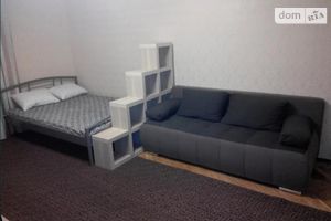 Сдается в аренду 1-комнатная квартира 32 кв. м в Киеве