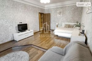 Сдается в аренду 1-комнатная квартира 40 кв. м в Киеве