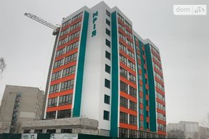 Продается 1-комнатная квартира 47.6 кв. м в Чернигове