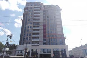 Продається 2-кімнатна квартира 75.65 кв. м у Вінниці
