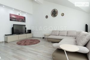 Продается 3-комнатная квартира 98 кв. м в Киеве
