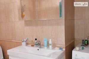 Продається 2-кімнатна квартира 80 кв. м у Одесі