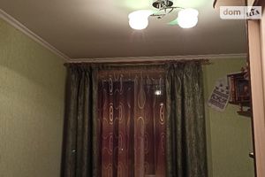 Продается 2-комнатная квартира 48 кв. м в Чернигове