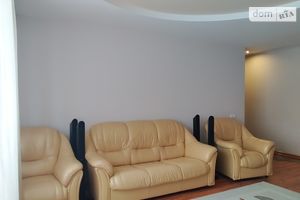 Сдается в аренду 3-комнатная квартира 87.2 кв. м в Виннице