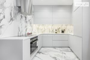 Продается 3-комнатная квартира 110 кв. м в Киеве