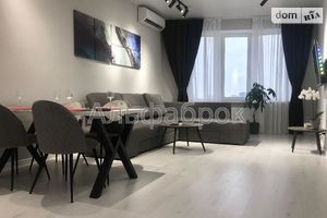 Сдается в аренду 1-комнатная квартира 55 кв. м в Киеве