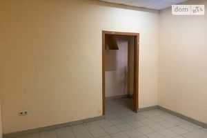 Здається в оренду торгове місце 160 кв. м в 3-поверховій будівлі